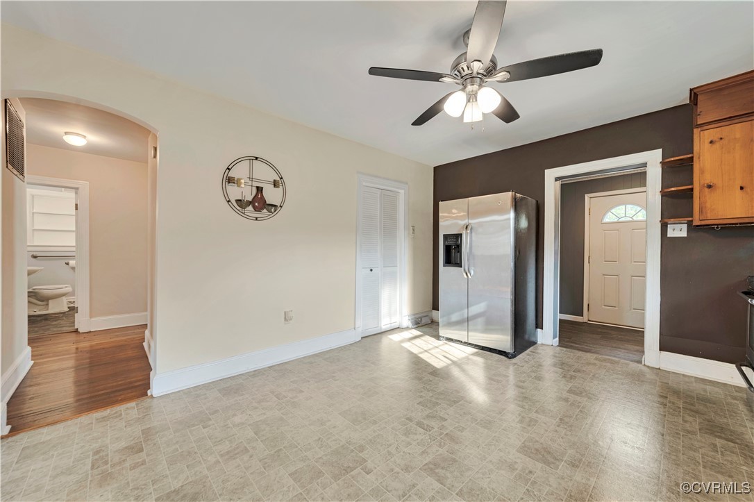 4305 Lakeview Road Petersburg, VA 23803 - Photo 33 of 45 Kitchen with arched walkways and ceiling fan