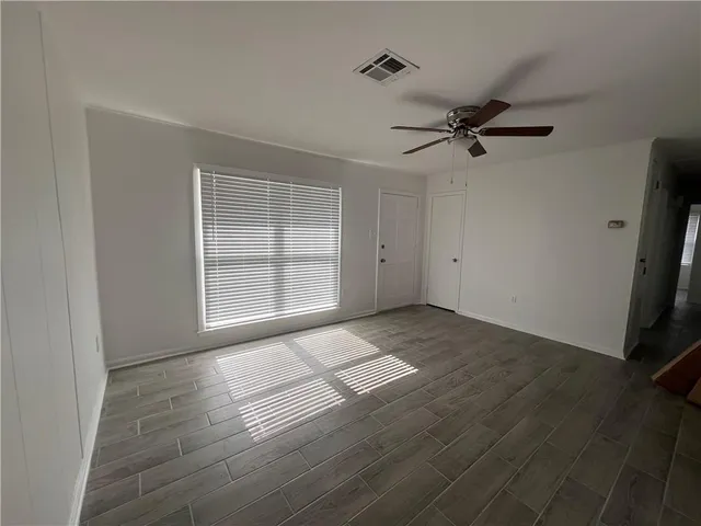 $1,700 | 34 Tulip Drive, Gretna, LA 70053