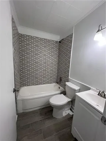 $1,700 | 34 Tulip Drive, Gretna, LA 70053