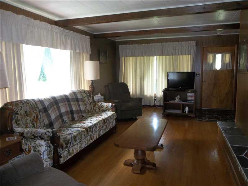 657 Harmony Baptist Road New Castle, PA 16101 - Photo 5 of 12 Living Room.