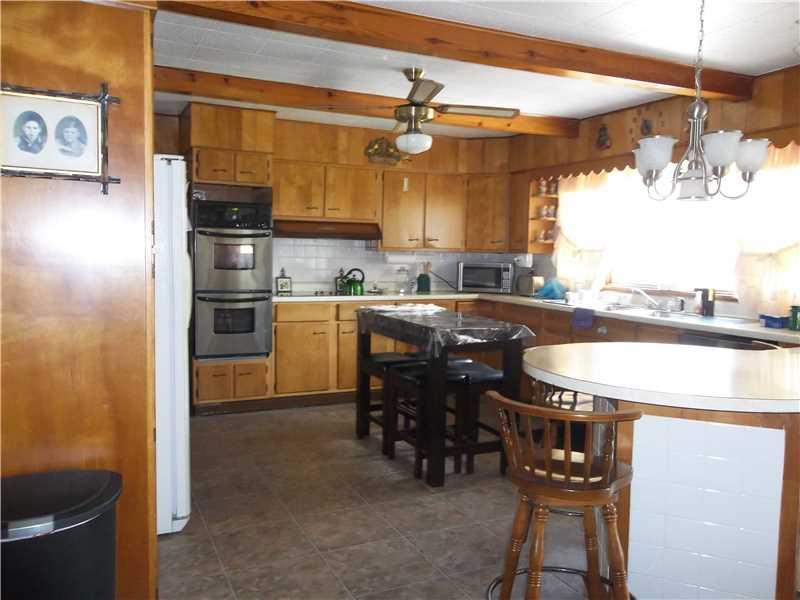 657 Harmony Baptist Road New Castle, PA 16101 - Photo 7 of 12 Kitchen.