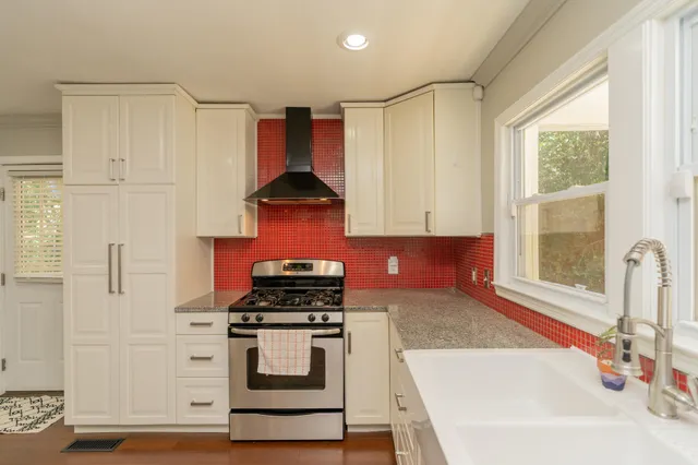 $324,900 | 3805 Pickering Avenue, Red Bank, TN 37415