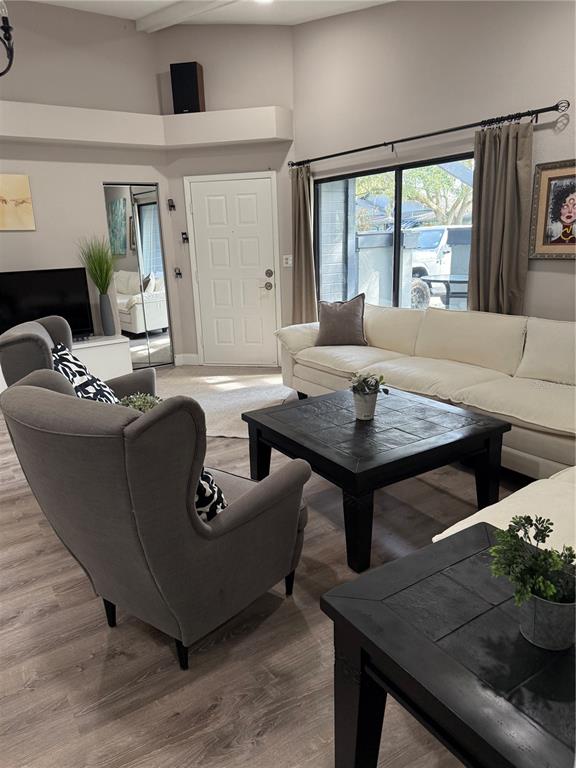35 Pinewinds Boulevard Oldsmar, FL 34677 - Photo 19 of 36 a living room with furniture and a window