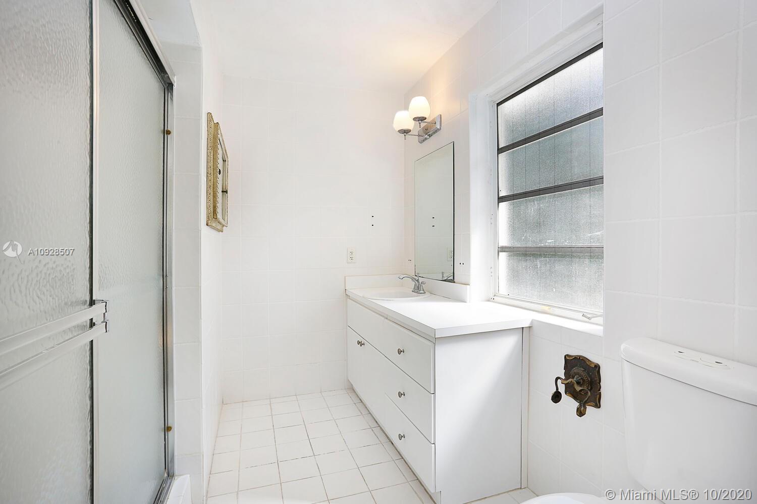 12800 Old Cutler Road Pinecrest, FL 33156 - Photo 17 of 41 Gallery Image 17