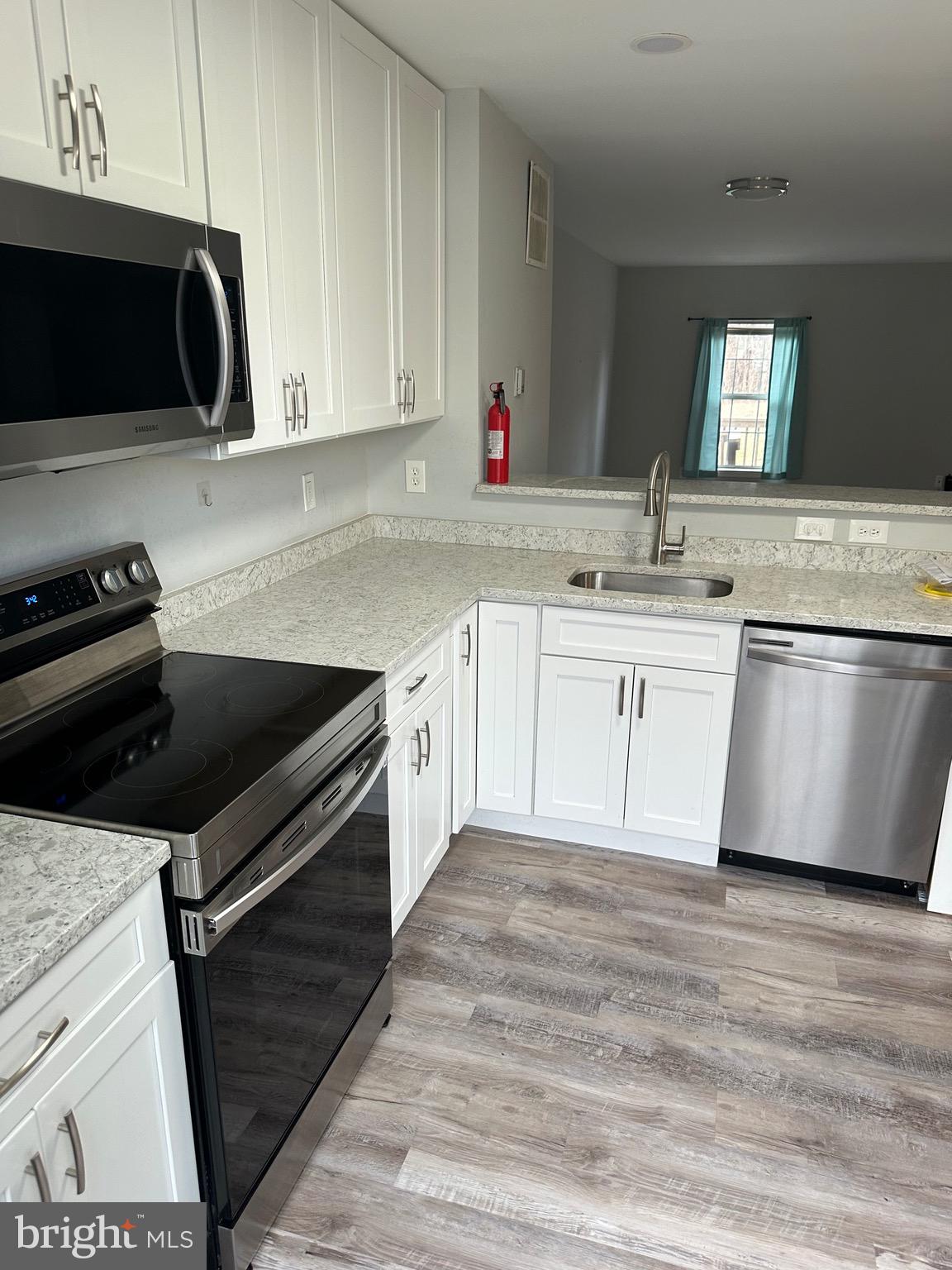 10934 Mission Ridge Drive Manassas, VA 20109 - Photo 5 of 34