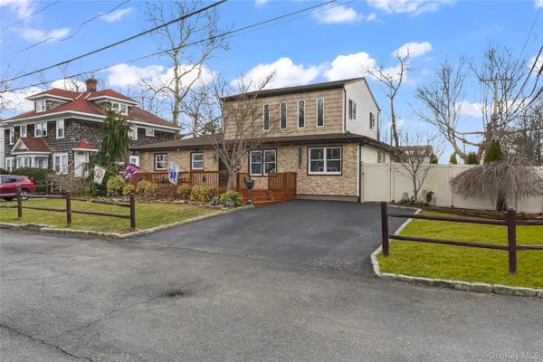 $748,000 | 2 Burnett Avenue, Bay Shore, NY 11706