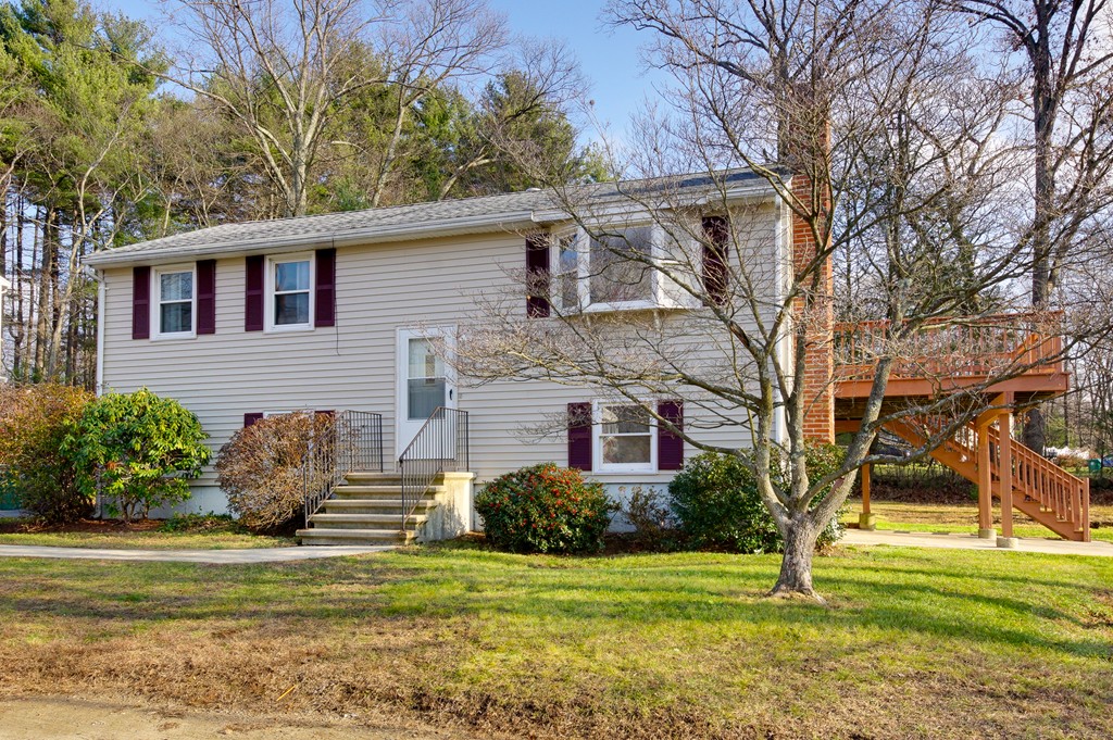 14 Harnden Road Billerica, MA 01821 - Photo 1 of 27 Gallery Image 1