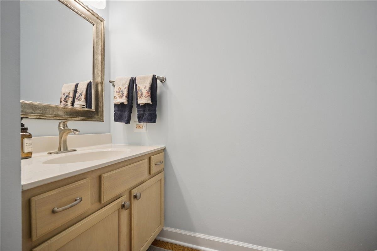 504 Carriage Hill Road Island Lake, IL 60042 - Photo 7 of 44