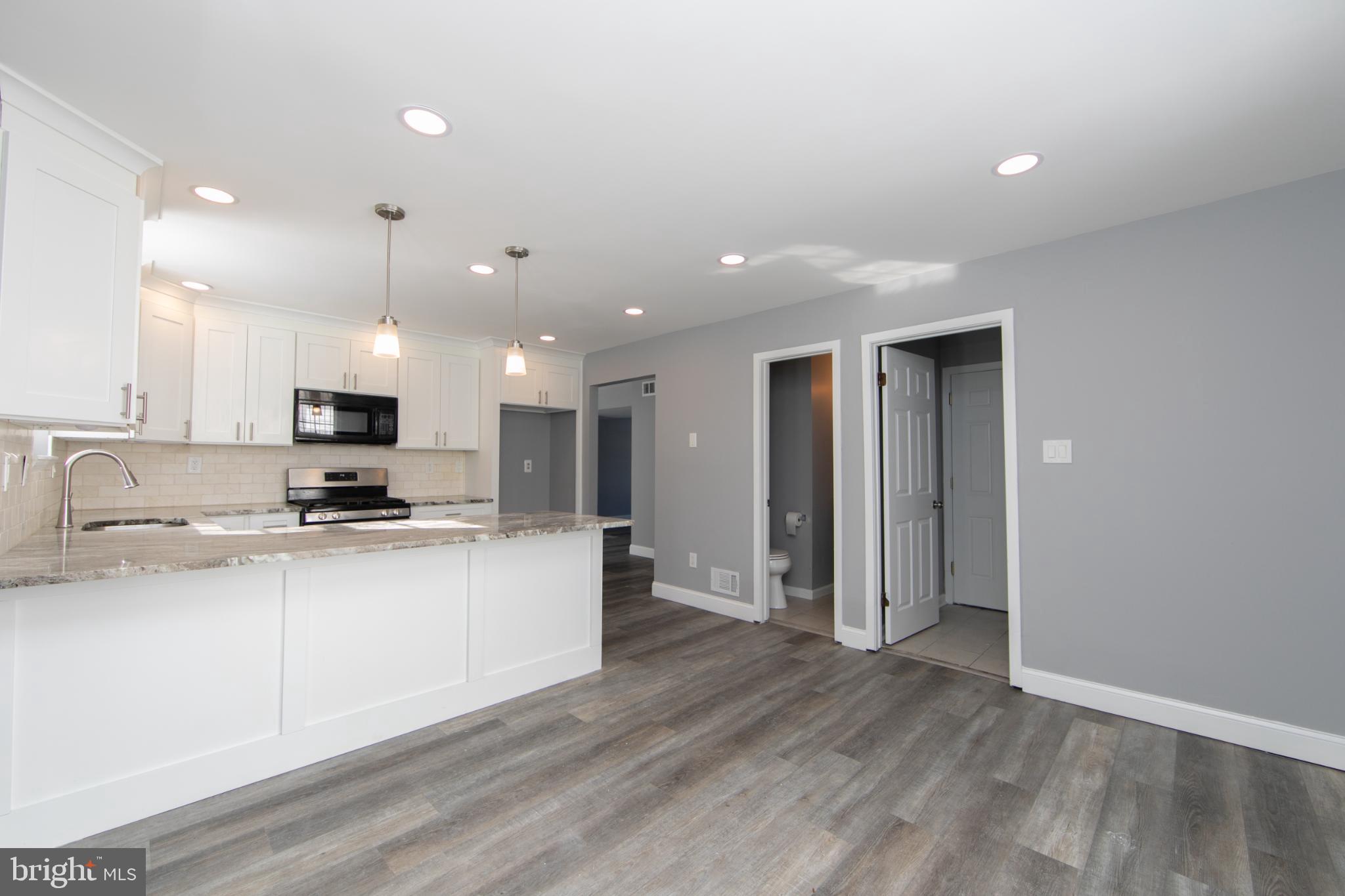 131 Crossing Way Lindenwold, NJ 08021 - Photo 14 of 34 Modern kitchen with open layout charm.