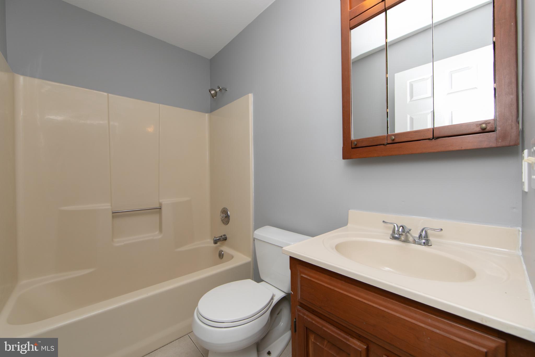 131 Crossing Way Lindenwold, NJ 08021 - Photo 18 of 34 Second floor full bath