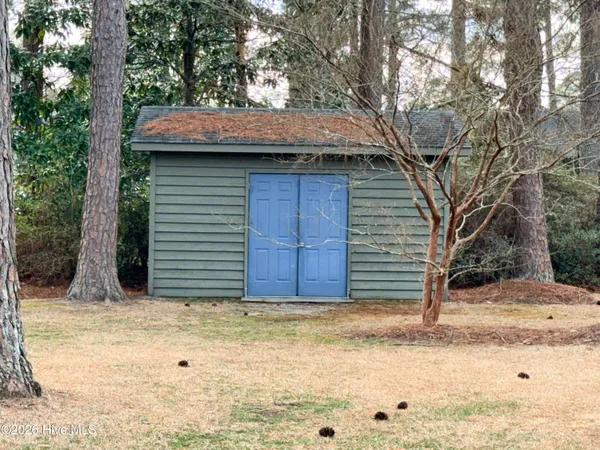 $300,000 | 8041 St Andrews Drive, Laurinburg, NC 28352