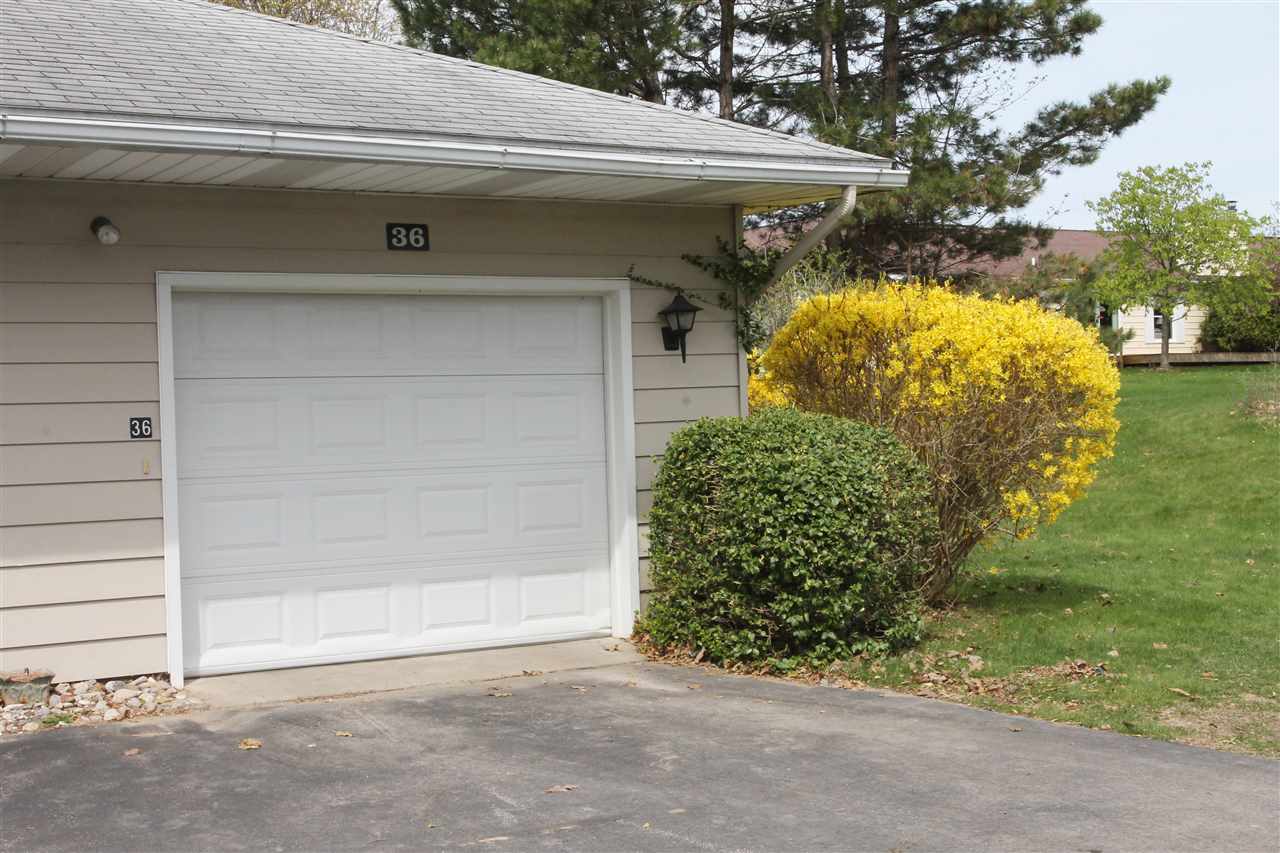36 Mathison Road South Traverse City, MI 49686 - Photo 4 of 25 1846499-3.JPG