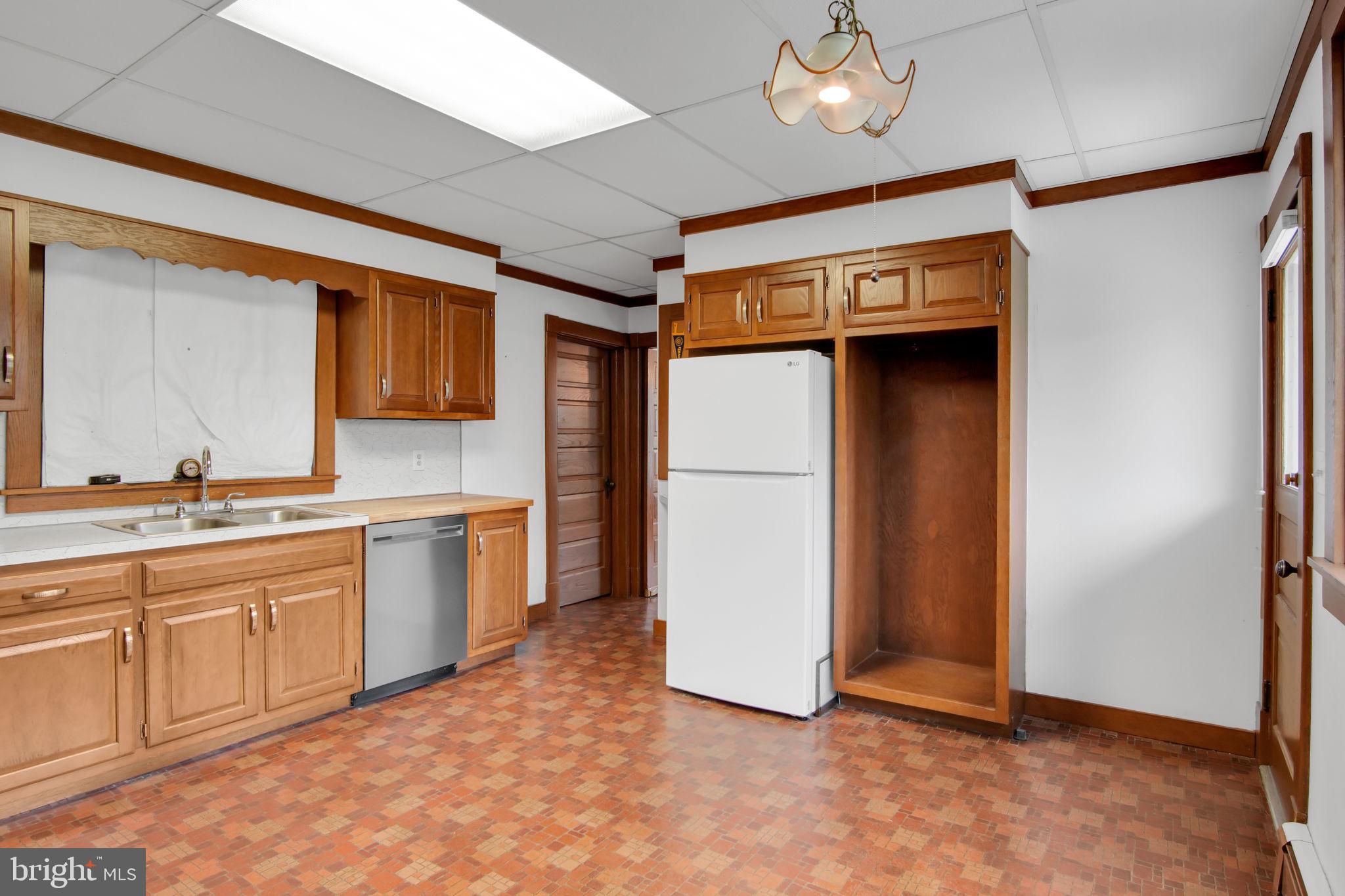 35 Red Hill Road Newport, PA 17074 - Photo 4 of 40 Gallery Image 4