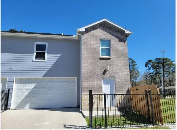 $1,695 | 8203 Oak Knoll Lane, Unit B, Houston, TX 77028