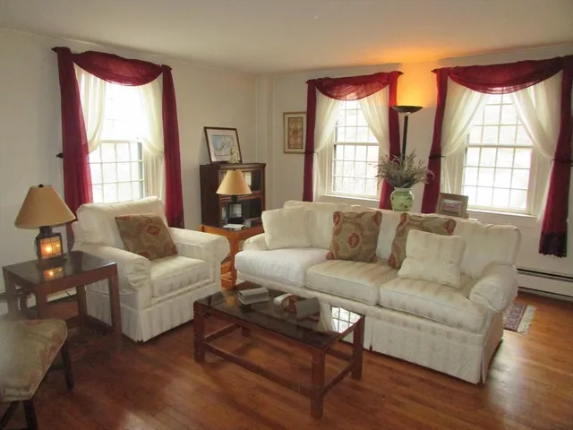 $649,900 | 678 North Main Street, Attleboro, MA 02703