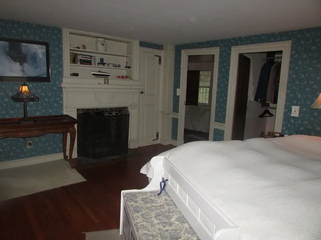 $649,900 | 678 North Main Street, Attleboro, MA 02703