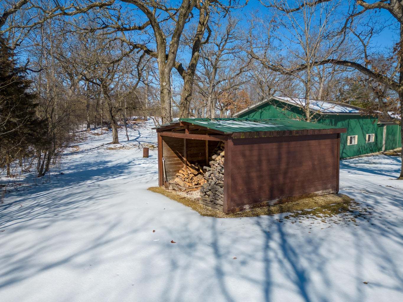 4901 Maple Road East Troy, WI 53120 - Photo 22 of 34 a view of a barn with a yard