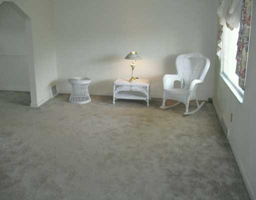 882 Rolling Rock Road Pittsburgh, PA 15234 - Photo 3 of 8 Living Room.