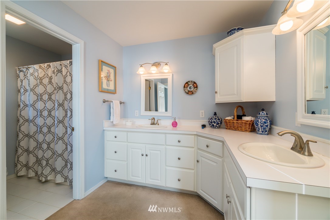 14760 South Lakeshore Road Chelan, WA 98816 - Photo 14 of 25 Gallery Image 14