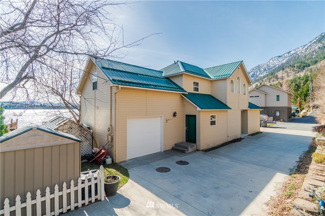 14760 South Lakeshore Road Chelan, WA 98816 - Photo 22 of 25 Gallery Image 22