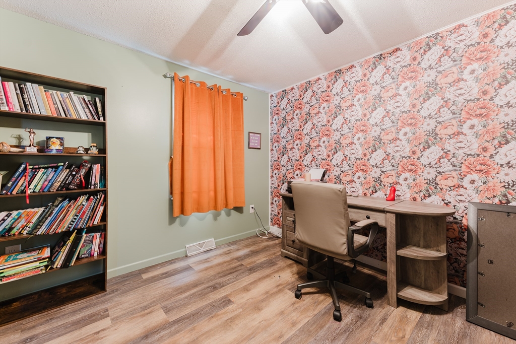 649 Middle Road Acushnet, MA 02743 - Photo 19 of 42