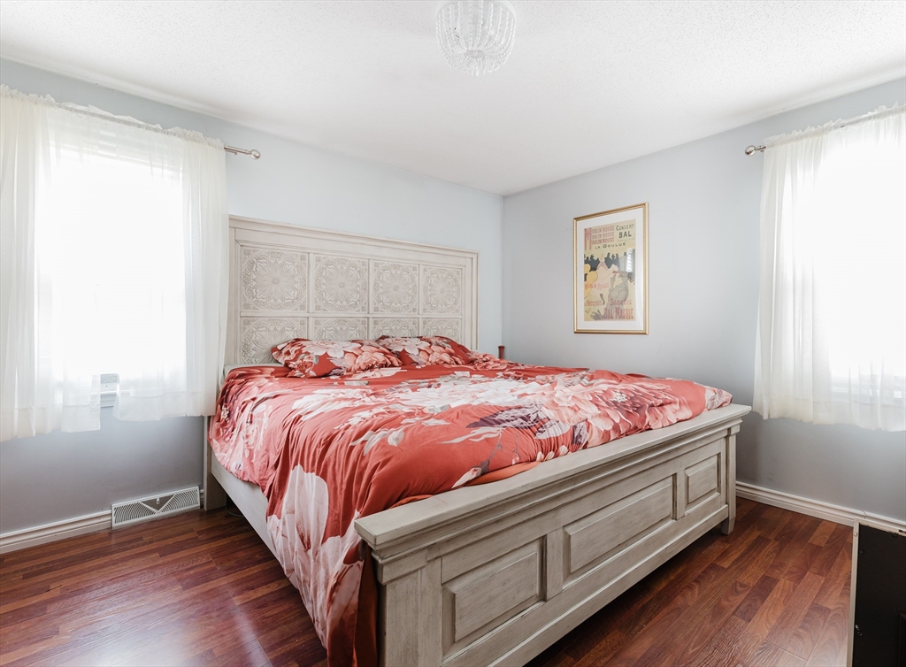 649 Middle Road Acushnet, MA 02743 - Photo 20 of 42