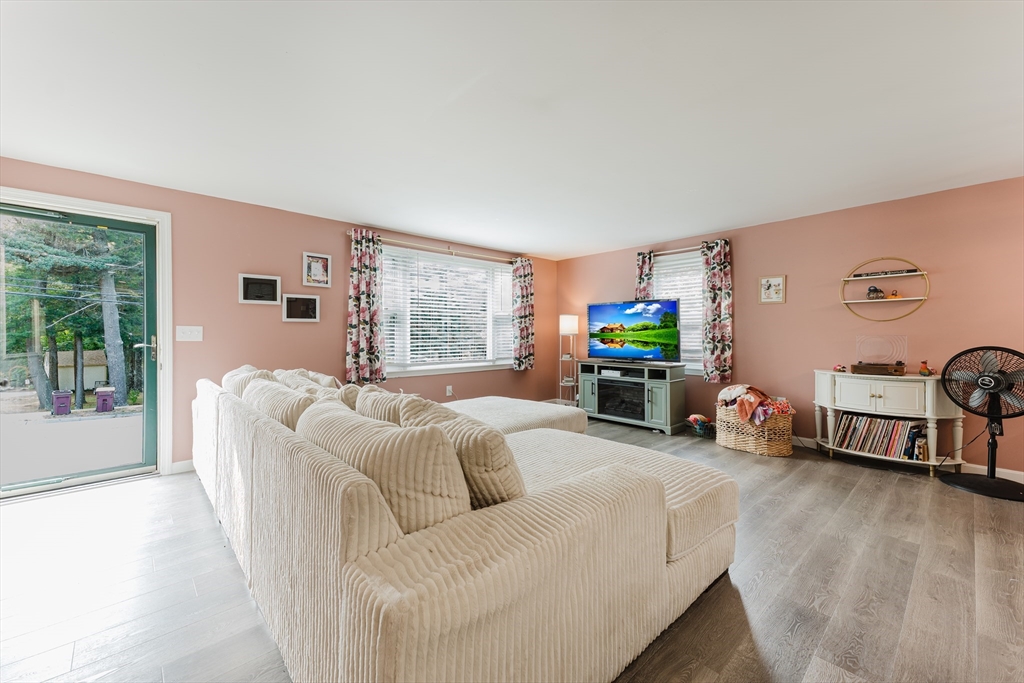 649 Middle Road Acushnet, MA 02743 - Photo 24 of 42