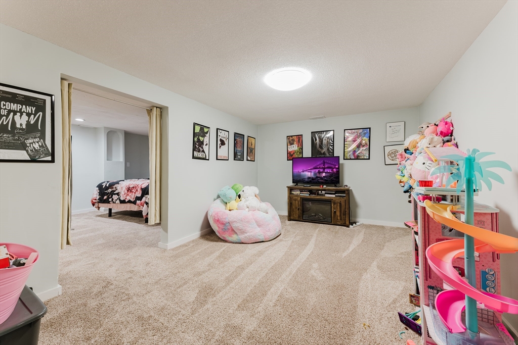 649 Middle Road Acushnet, MA 02743 - Photo 28 of 42