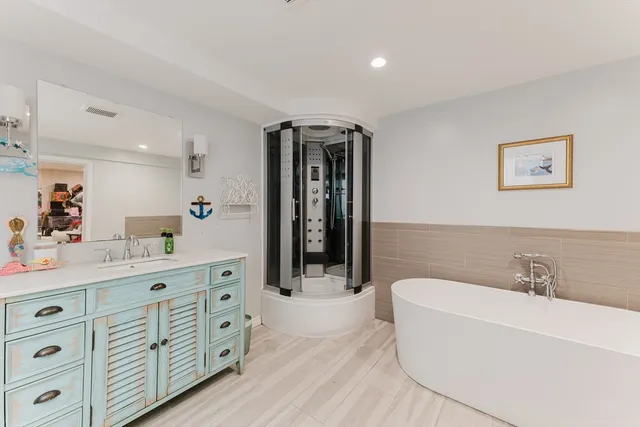 $599,900 | 649 Middle Road, Acushnet, MA 02743