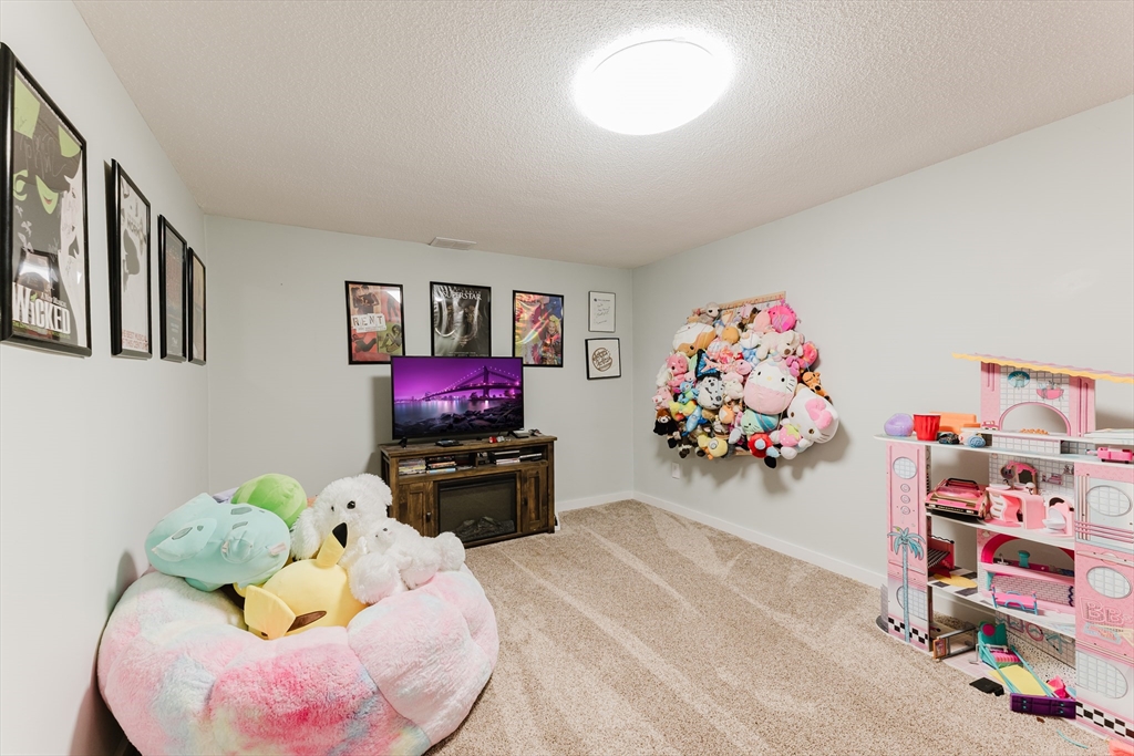 649 Middle Road Acushnet, MA 02743 - Photo 34 of 42