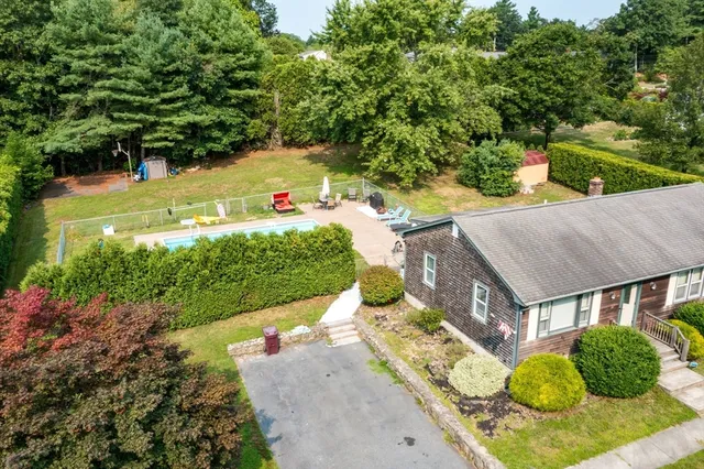 $599,900 | 649 Middle Road, Acushnet, MA 02743