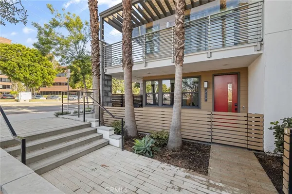 $1,098,000 | 719 South Grable Circle, Orange, CA 92868