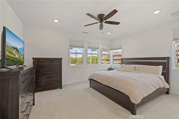 $1,098,000 | 719 South Grable Circle, Orange, CA 92868