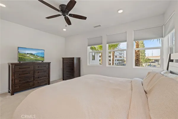 $1,098,000 | 719 South Grable Circle, Orange, CA 92868