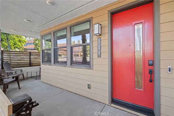 $1,098,000 | 719 South Grable Circle, Orange, CA 92868