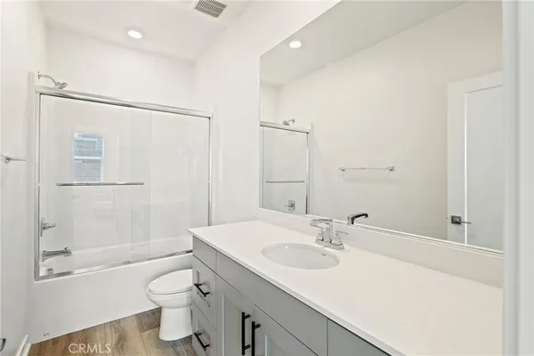$1,098,000 | 719 South Grable Circle, Orange, CA 92868