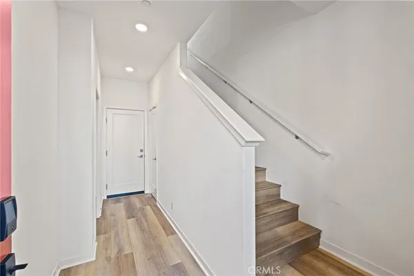 $1,098,000 | 719 South Grable Circle, Orange, CA 92868