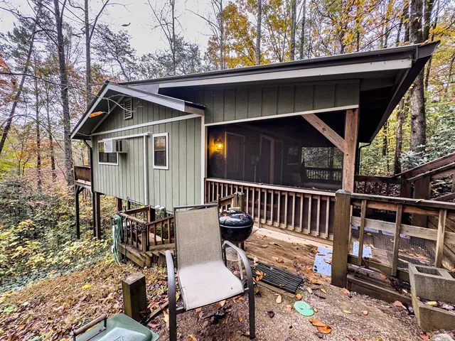 $229,900 | 231 Dogwood Circle, Hayesville, NC 28904