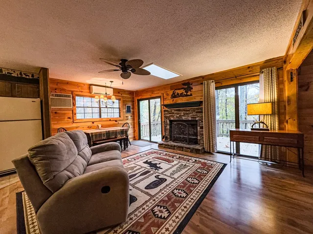 $229,900 | 231 Dogwood Circle, Hayesville, NC 28904