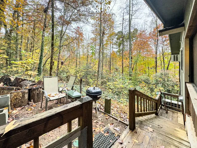 $229,900 | 231 Dogwood Circle, Hayesville, NC 28904