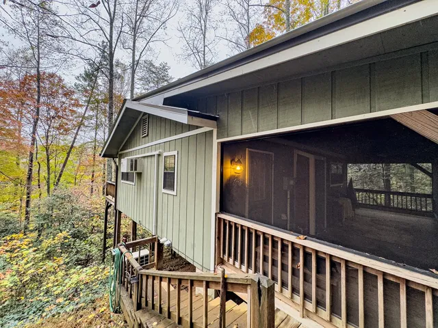 $229,900 | 231 Dogwood Circle, Hayesville, NC 28904