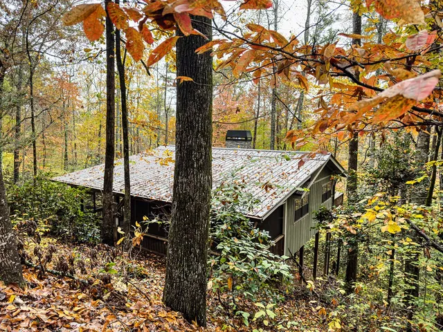 $229,900 | 231 Dogwood Circle, Hayesville, NC 28904