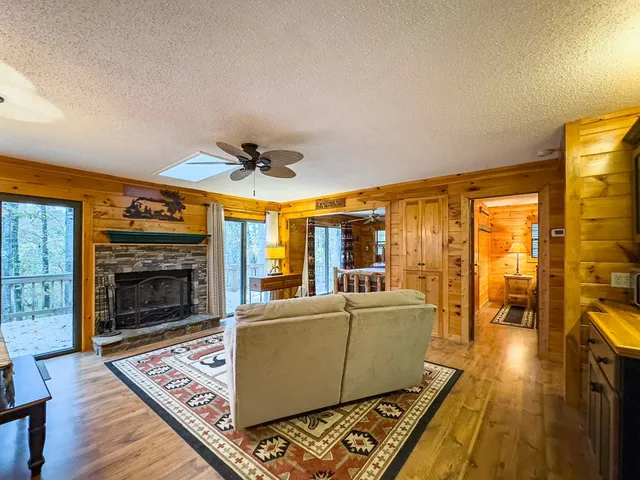 $229,900 | 231 Dogwood Circle, Hayesville, NC 28904