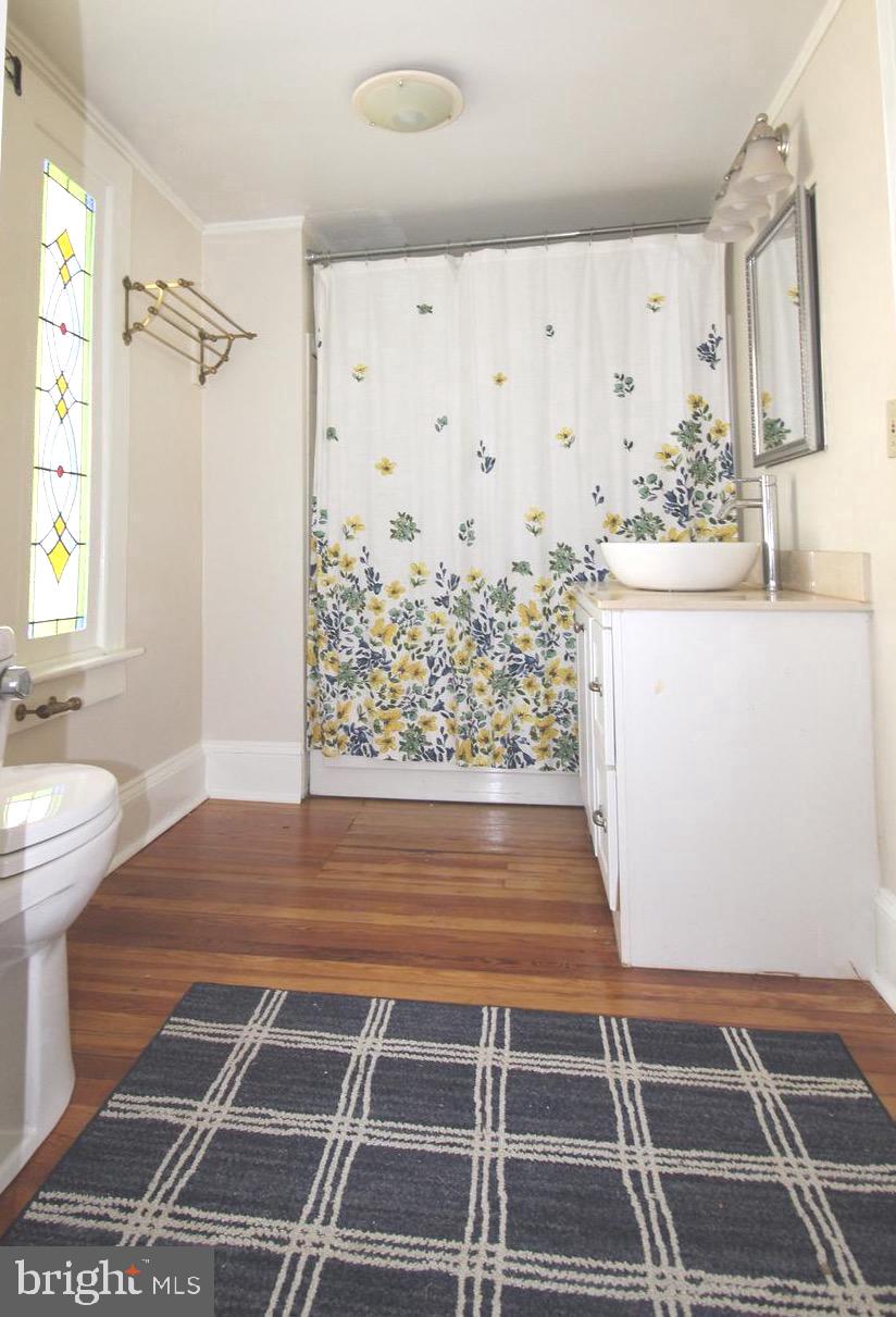 7683 Tilghman Island Road Sherwood, MD 21665 - Photo 17 of 38 2nd floor bath