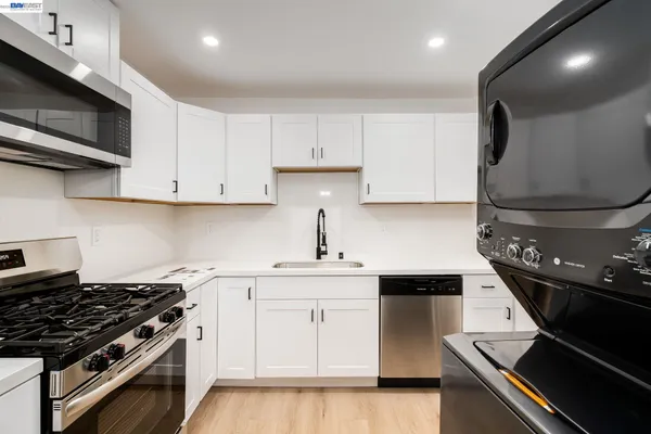 $1,598,000 | 6628 Helen Court, Oakland, CA 94608