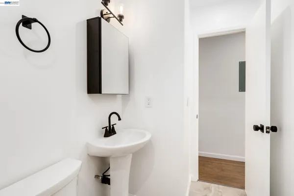 $1,598,000 | 6628 Helen Court, Oakland, CA 94608