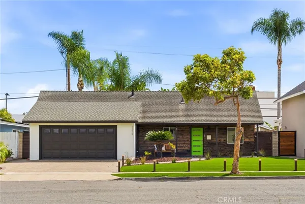 $1,395,000 | 1179 Dorset Lane, Costa Mesa, CA 92626