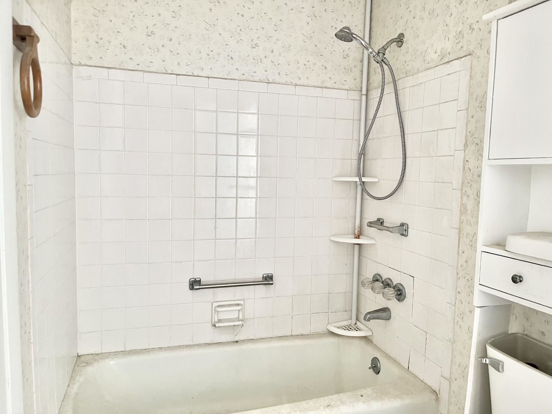 4621 Dutchess Lane Fort Wayne, IN 46835 - Photo 17 of 24