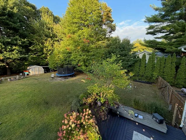 $339,900 | 19210 Glendale Circle, Spring Lake, MI 49456