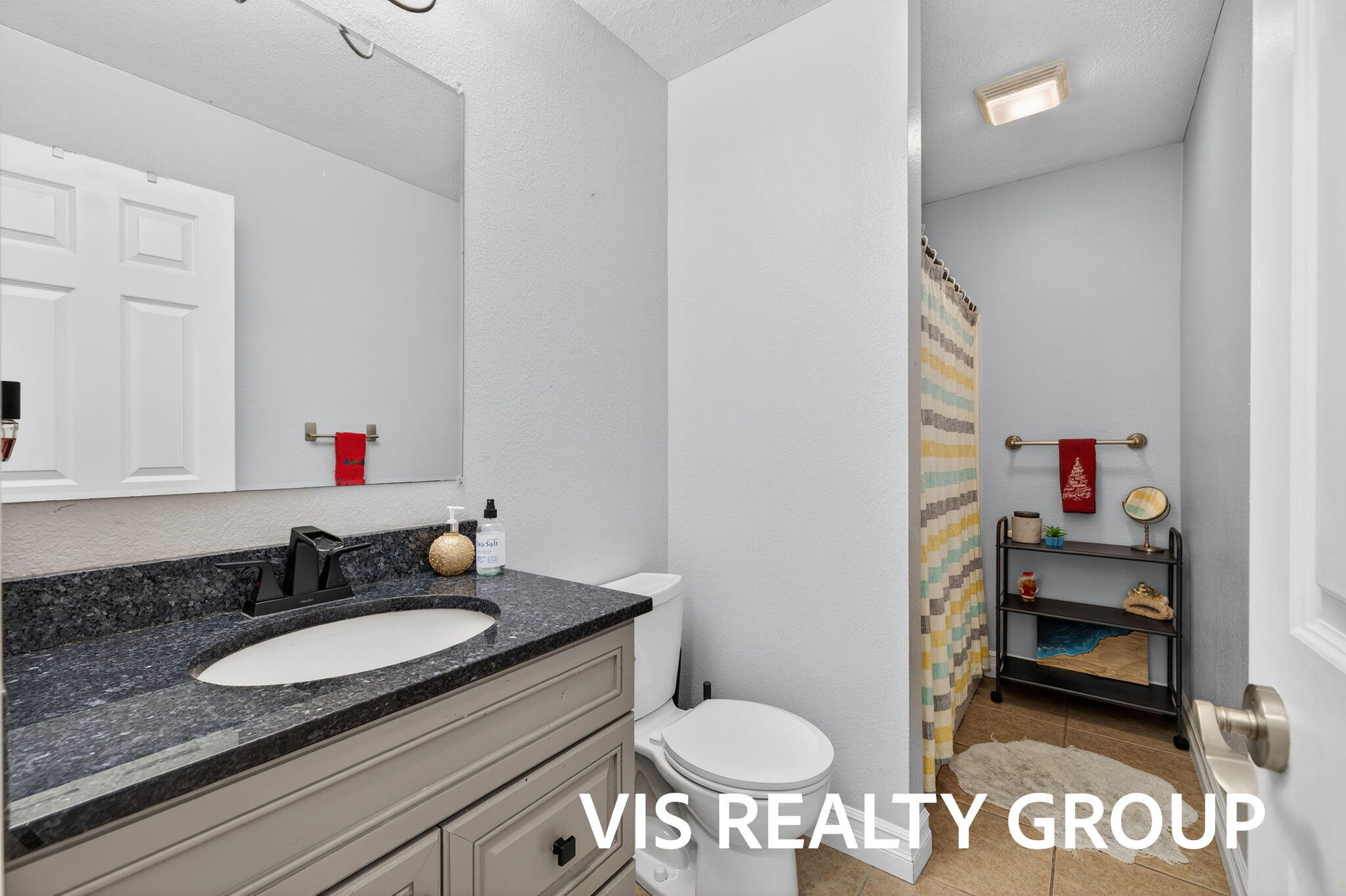 19210 Glendale Circle Spring Lake, MI 49456 - Photo 33 of 66 35-web-or-mls-2R9A0891